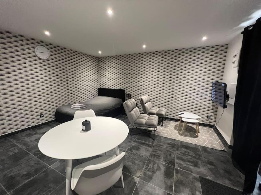 Joli Appartement Blanzy المظهر الخارجي الصورة